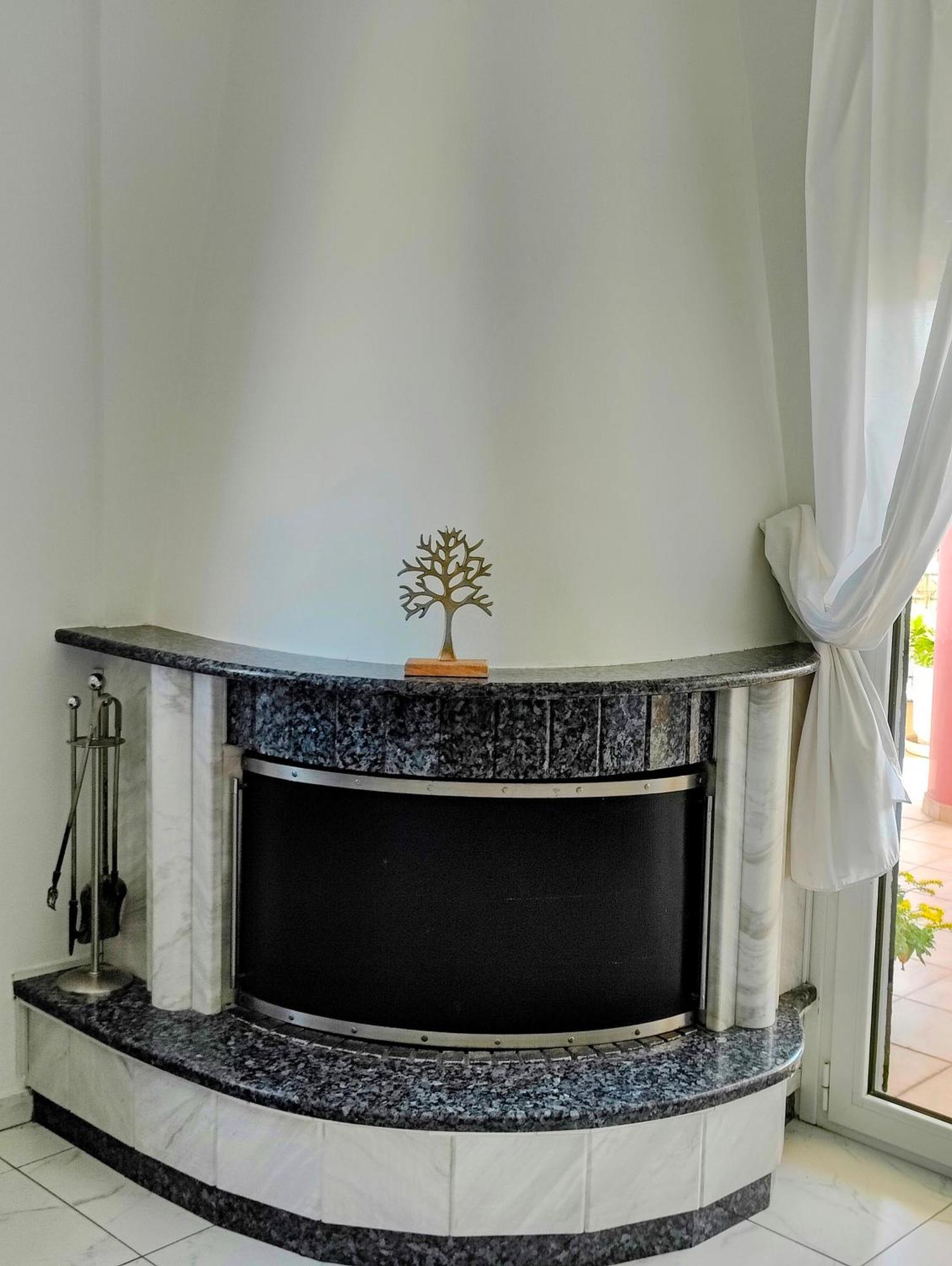 Celestial Garden-Thessaloniki'S Modern, Eclectic Penthouse With An Amazing View And Veranda Екстер'єр фото