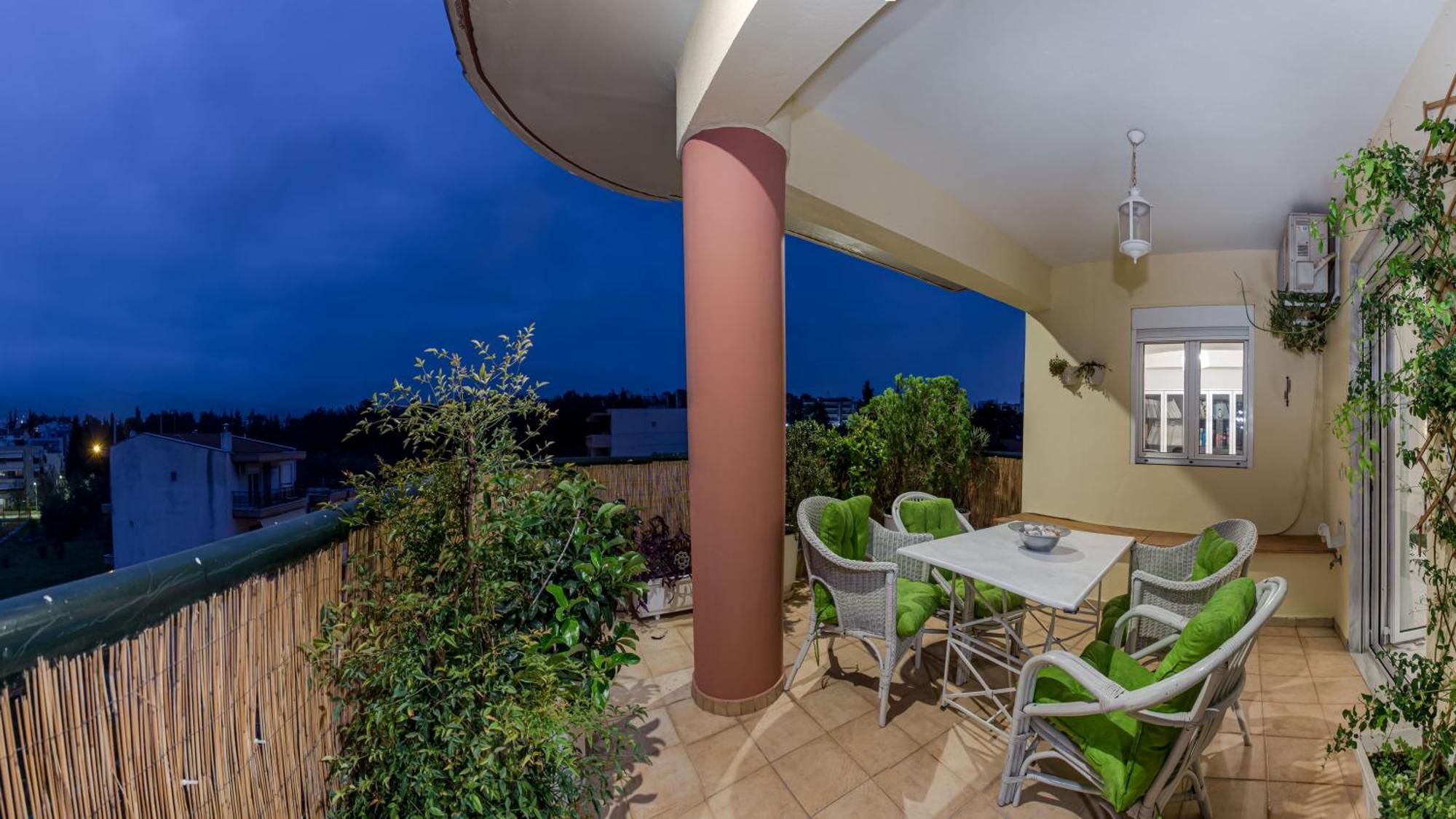 Celestial Garden-Thessaloniki'S Modern, Eclectic Penthouse With An Amazing View And Veranda Екстер'єр фото